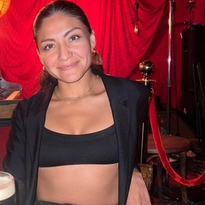 Meet your Posher, Isabel